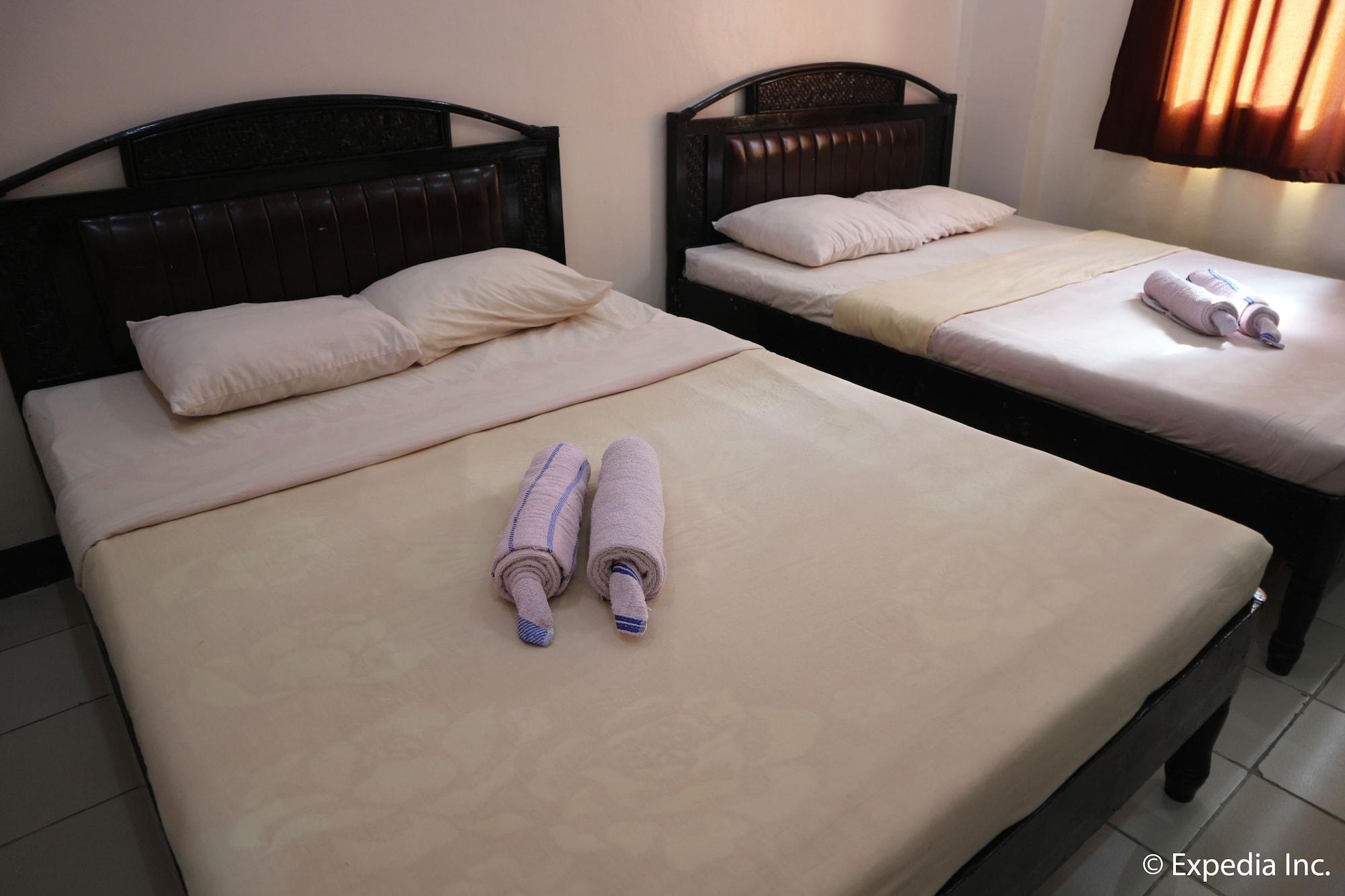 Boracay Travelodge Hotel 2*