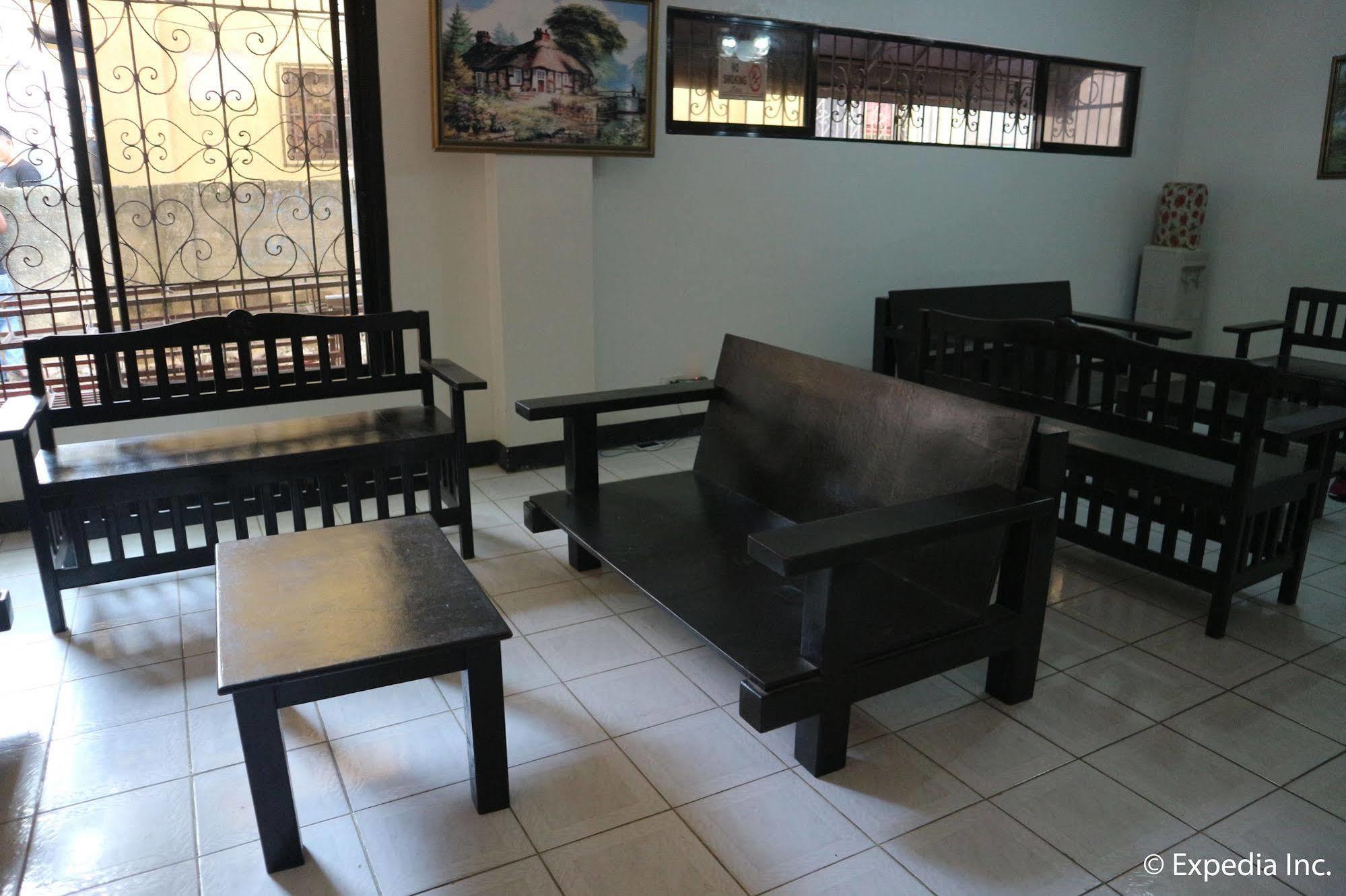 Boracay Travelodge Hotel 2*