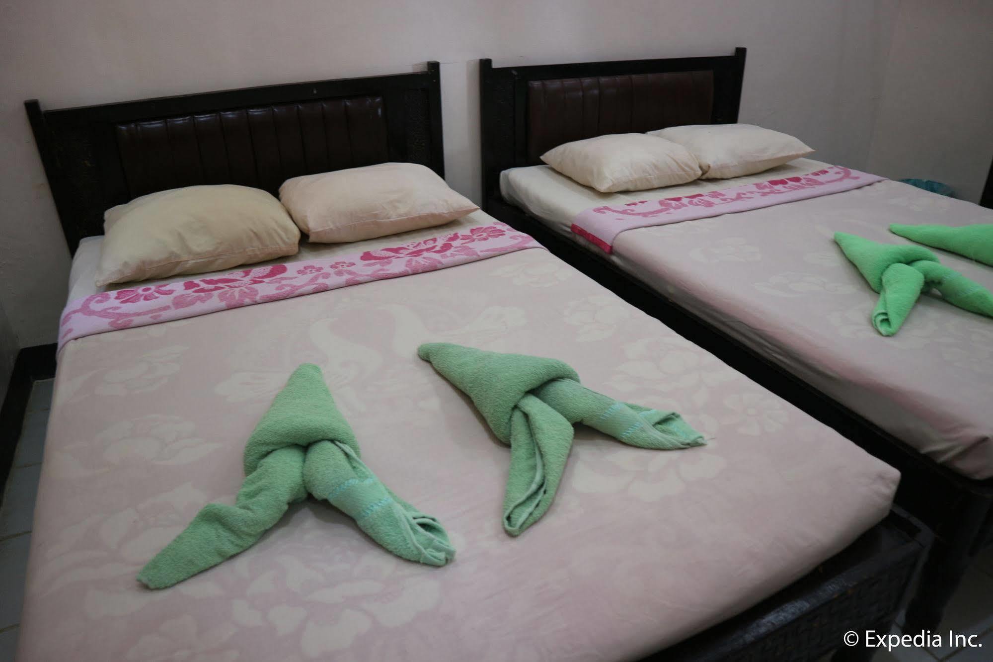Boracay Travelodge Hotel 2*